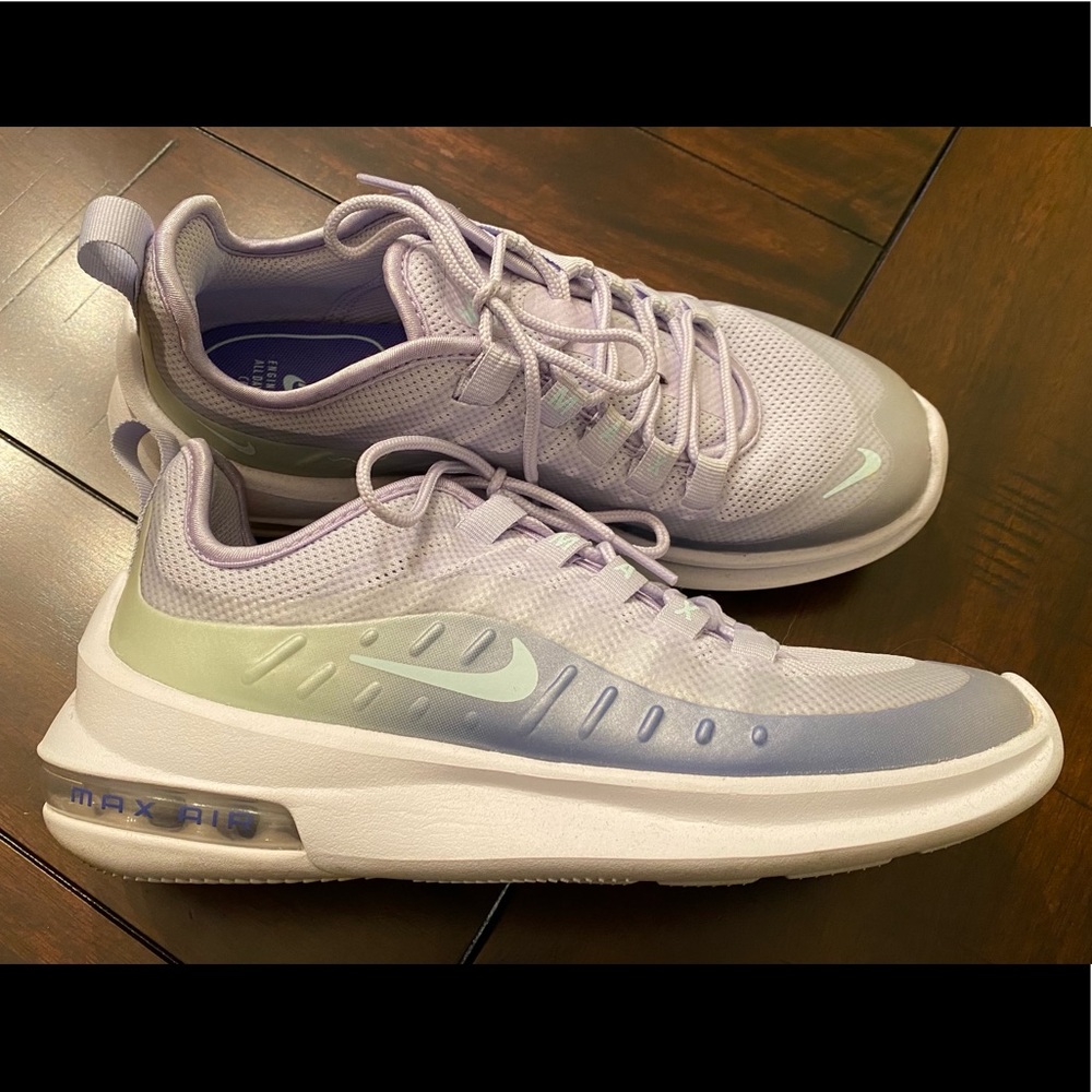Nike Air Max Women’s Running Sneakers 6.5